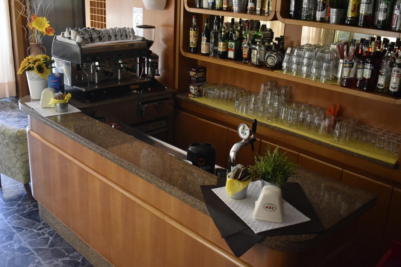 Hotel Perla Verde Rimini Dış mekan fotoğraf