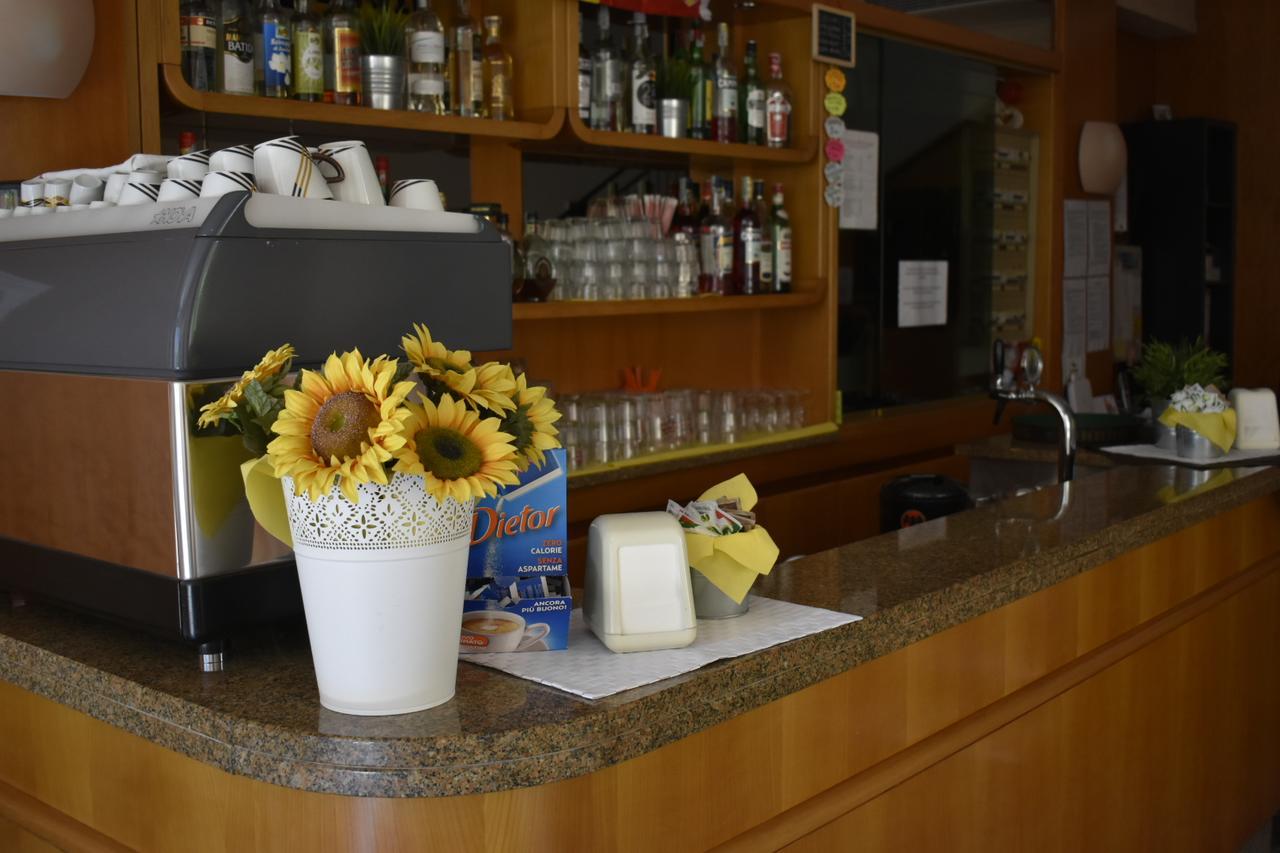 Hotel Perla Verde Rimini Dış mekan fotoğraf